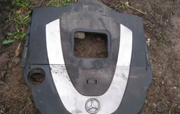 Mercedes-Benz S W221 Engine cover (trim) 2720101067 A2720101067 2730900901