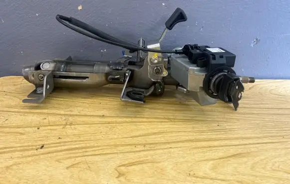 Steering wheel axle set