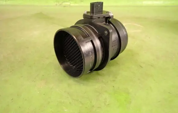 Audi A5 8T 8F Mass air flow meter 06J906461D