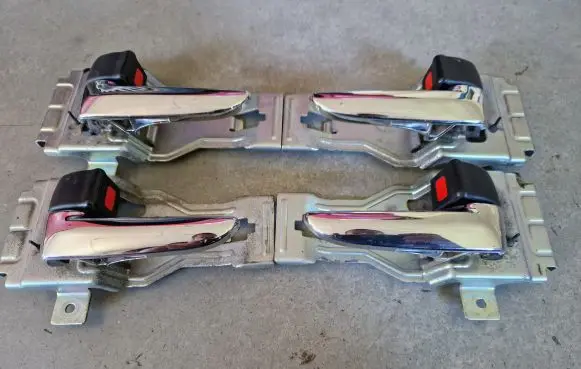 Front door interior handle