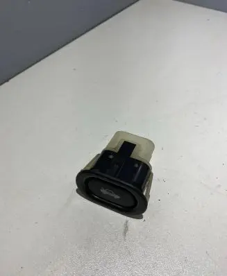 Saab 9-5 Tailgate opening switch 4733440 156796