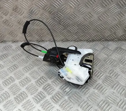 Toyota Hilux (AN120, AN130) Front door lock 6903002470