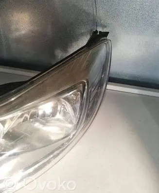 Ford Focus Headlight/headlamp 1481914820