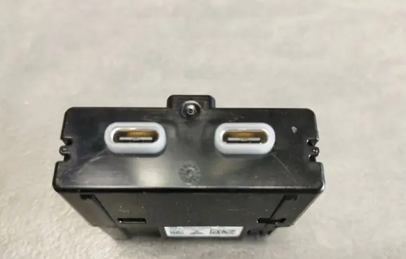 Seat Leon IV USB socket connector 3G5035954A