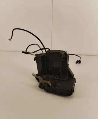 Mercedes-Benz C W202 Front door lock 2017200435