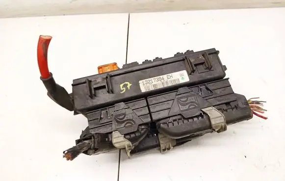 Opel Corsa D Fuse box set 13217394