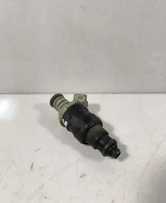 Audi A6 S6 C4 4A Fuel injector 078133551D