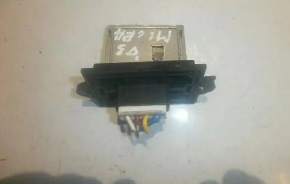 Nissan Micra Heater blower motor/fan resistor 28921