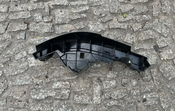 Dodge RAM 1500 DS Front bumper mounting bracket 68335416A