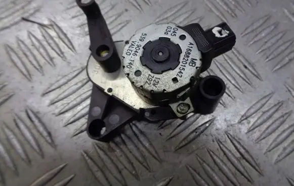 Mercedes-Benz A W168 Central body control module 1688201542