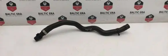 Coolant pipe/hose
