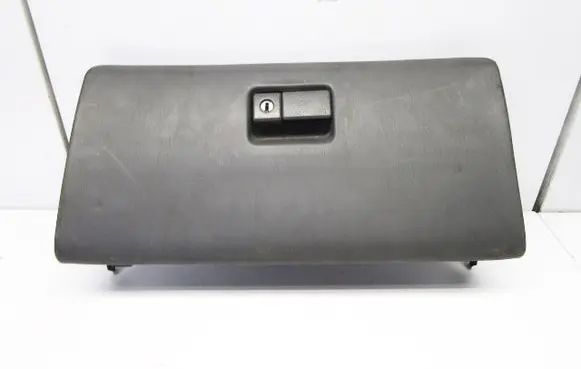 Toyota Camry Glove box