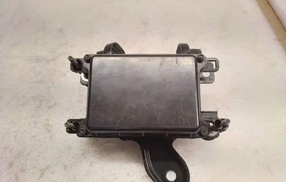 Lexus LS 460 - 600H Distronic sensor radar 8821050100 2300005452
