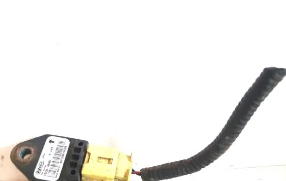 Hyundai i30 Airbag deployment crash/impact sensor 95930-A6000