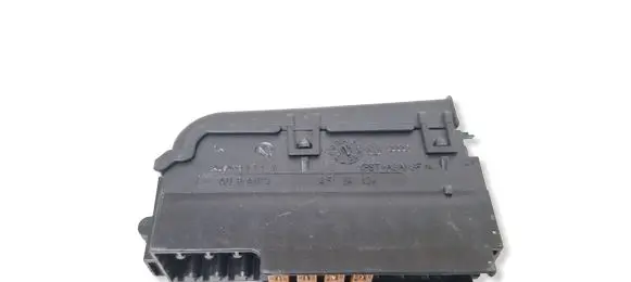 Audi Q7 4L Fuse module 4F1941824