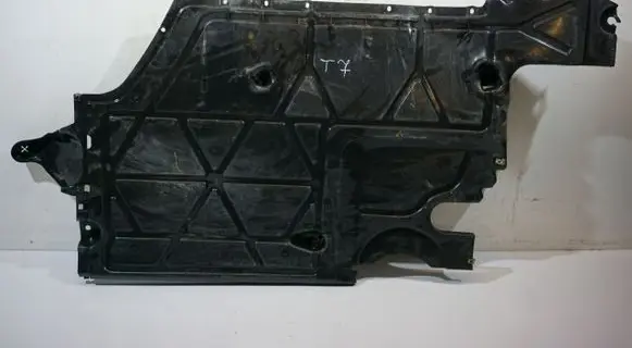 Volkswagen Multivan T7 Front underbody cover/under tray 