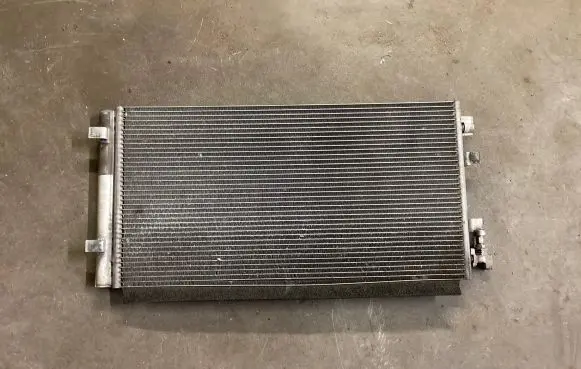 A/C cooling radiator (condenser)