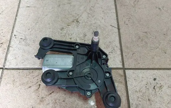 Citroen C3 Rear window wiper motor 9683382380