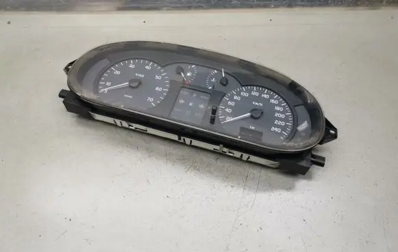 Renault Scenic I Speedometer (instrument cluster) 7700427900