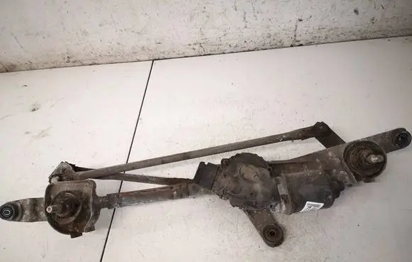 Opel Insignia A Front wiper linkage and motor