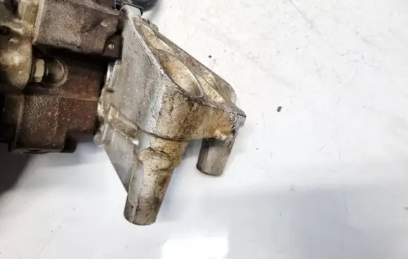 Suzuki Grand Vitara II Engine mounting bracket 8200193773