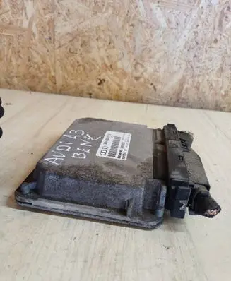 Audi A3 S3 8L Engine control unit/module 06A906019E 5WP4318