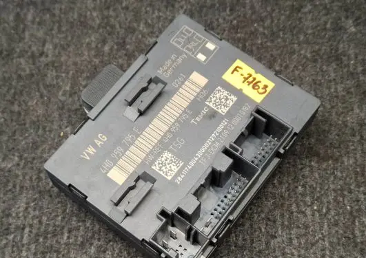Audi A8 S8 D4 4H Door control unit/module 4H0959795E