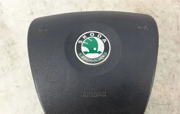 Skoda Fabia Mk2 (5J) Steering wheel airbag 5J0880201D