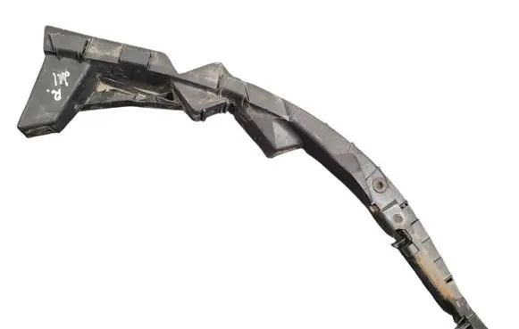 Volkswagen PASSAT B5 Front bumper mounting bracket 3B0807050C