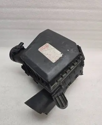 Volvo XC40 Air filter box 32222663
