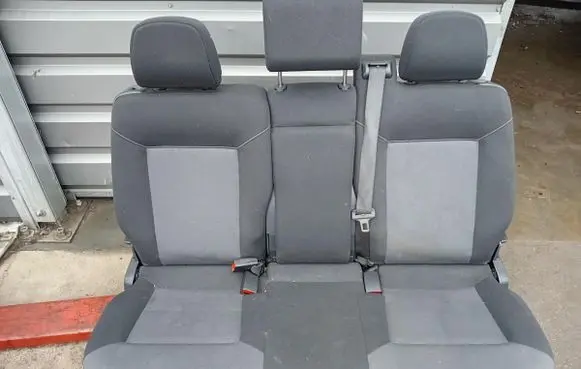 Opel Zafira B Second row seats 