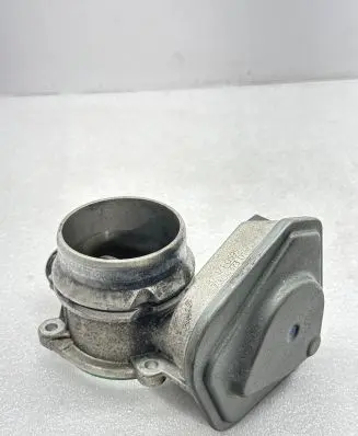 BMW 1 E81 E87 Throttle valve 7804373 B71710595