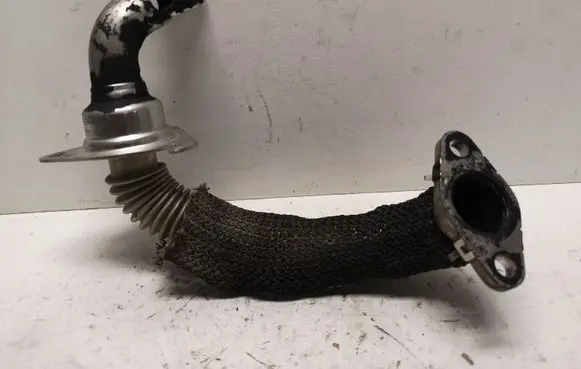Opel Combo D EGR valve line/pipe/hose
