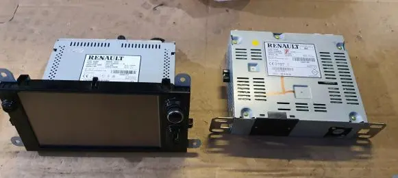 Renault Kadjar Radio/CD/DVD/GPS head unit 281151797R