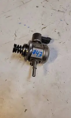 Volvo S60 Fuel injection high pressure pump AG9E9D376AB