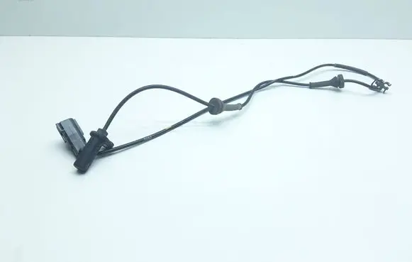 Volvo XC70 ABS brake wheel speed sensor 9496961
