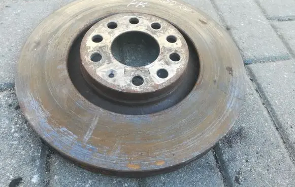 Audi A4 S4 B7 8E 8H Front brake disc