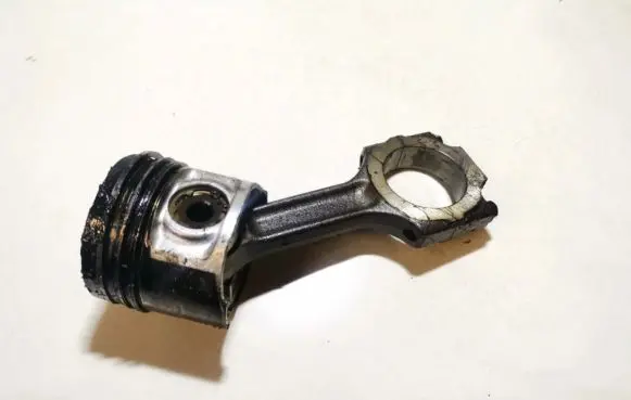 Alfa Romeo 156 Piston with connecting rod