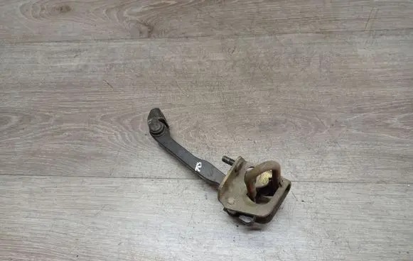 Volvo V70 Rear door check strap stopper 8650061