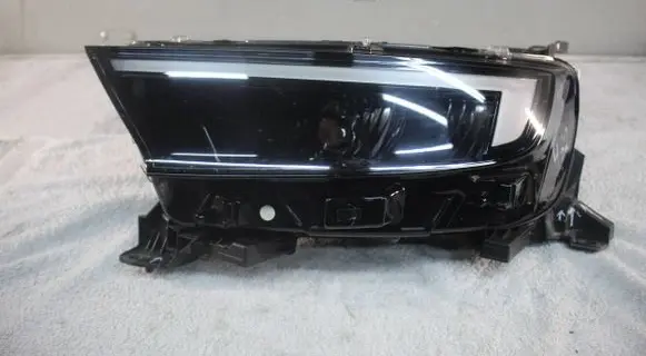 Opel Mokka B Headlight/headlamp 9834008280 L375759 368158932