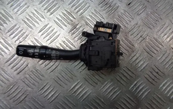 Toyota Avensis T250 Wiper switch 173654