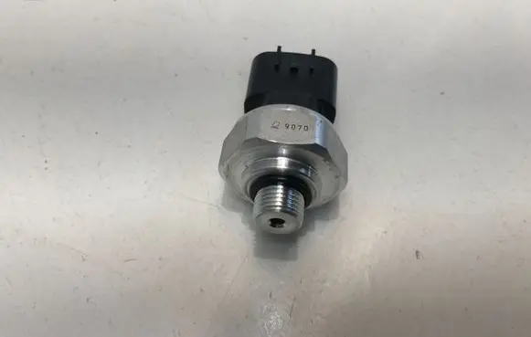 Mazda MX-30 Air conditioning (A/C) pressure sensor 9070