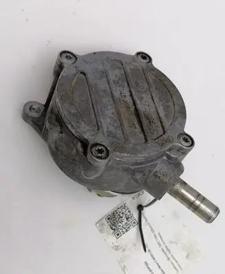 Mercedes-Benz C W203 Vacuum pump A64623065