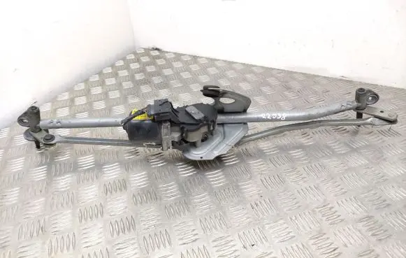 Mini One - Cooper Coupe R56 Front wiper linkage and motor 53555304