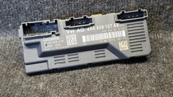 Audi A8 S8 D4 4H Tailgate/trunk control unit/module 4H0959107AB 4H0959107M