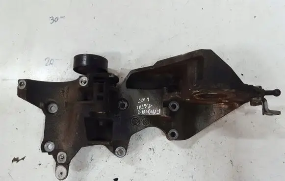 Volkswagen Polo V 6R Generator/alternator bracket 03L903143Q