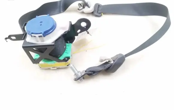 Mazda 6 Front seatbelt