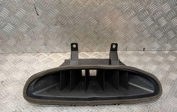 Seat Ibiza IV (6J,6P) Air intake duct part 6J0819081