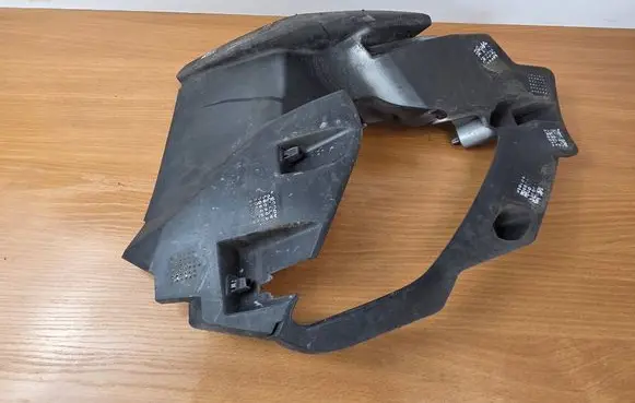 Ford Focus Fog light bracket JX7B17E889