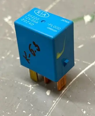 KIA Sorento Other relay 95220 20Z4D 12V35A